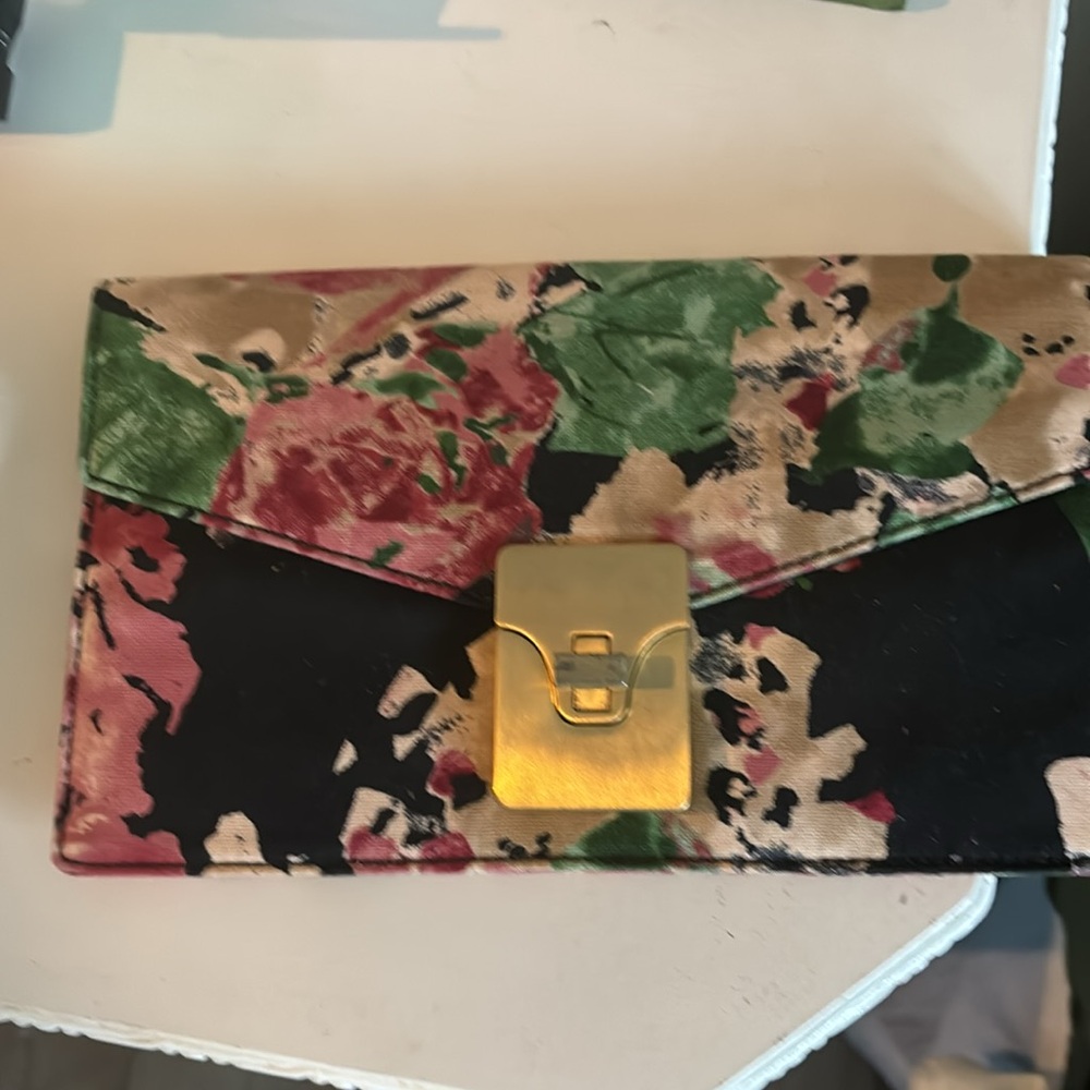 Gorgeous envelope purse. Purchased at Talbots - Picture 2 of 4